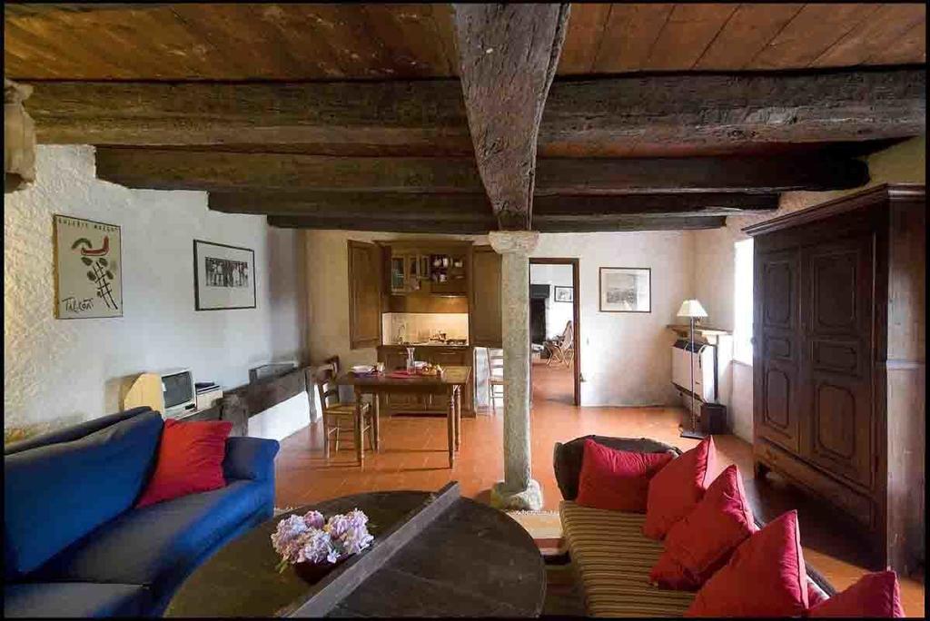 Bagnolo Piemonte Agriturismo Famiglia Al Castello Di Bagnolo חדר תמונה