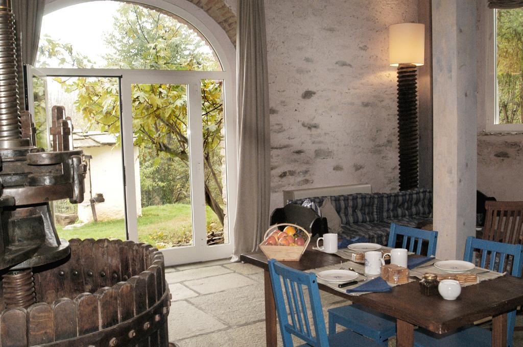 Bagnolo Piemonte Agriturismo Famiglia Al Castello Di Bagnolo חדר תמונה